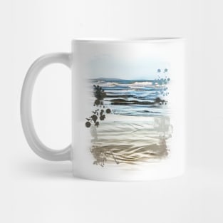 Waves on the beach Mug